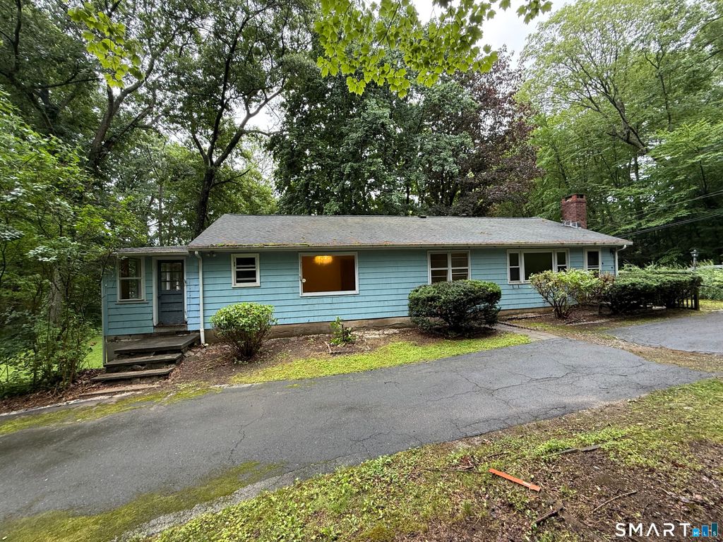 94 Moosup Trail, Monroe, CT 06468