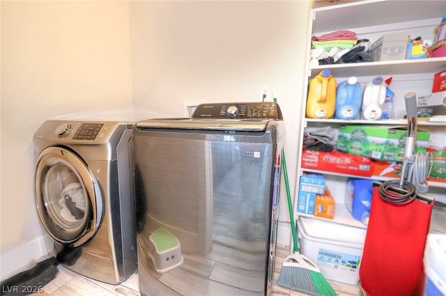 1529 Statz Court, Las Vegas, NV 89101