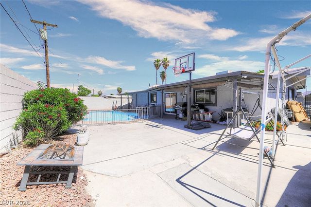 1529 Statz Court, Las Vegas, NV 89101