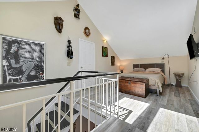 14 Jacques 11, Elizabeth City, NJ 07201
