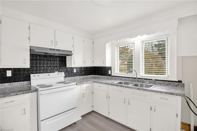 4630 Tobacco Street, Winston-salem, NC 27106