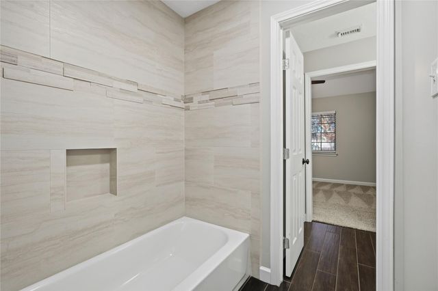 2008 Charter Pointe Court, League City, TX 77573