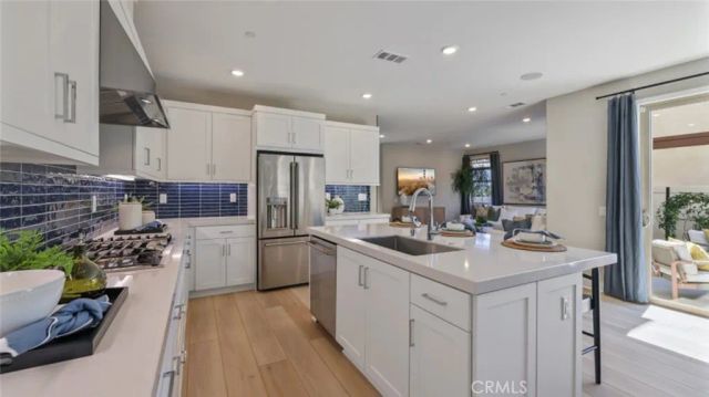 725 Guy Turner Drive, Camarillo, CA 93010