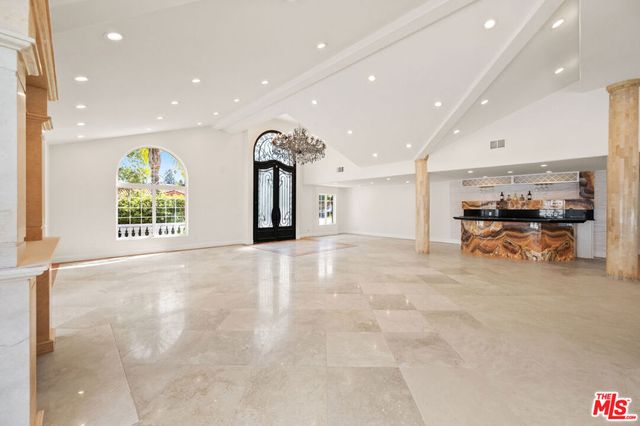3856 Vista Linda Drive, Encino, CA 91316