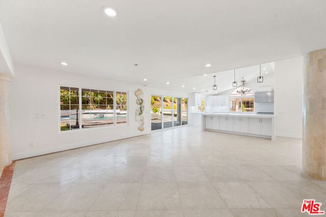 3856 Vista Linda Drive, Encino, CA 91316