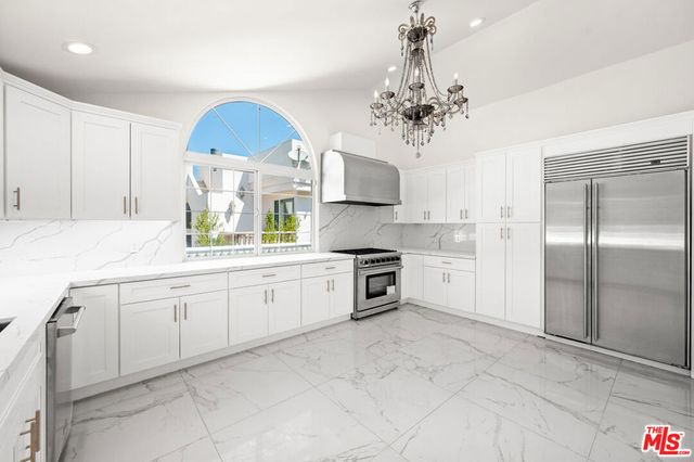 3856 Vista Linda Drive, Encino, CA 91316