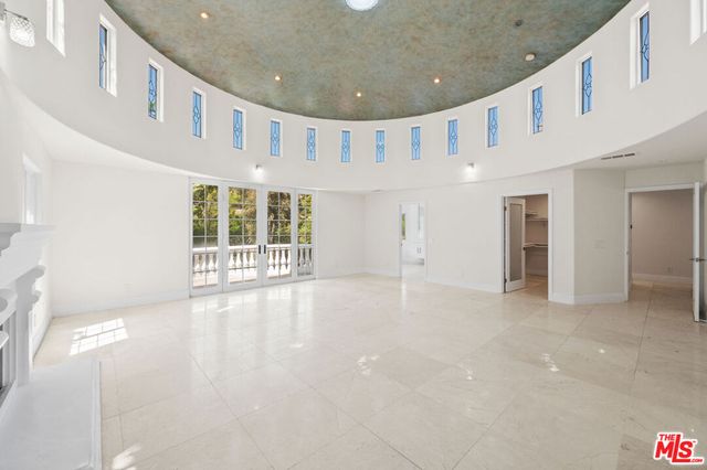 3856 Vista Linda Drive, Encino, CA 91316