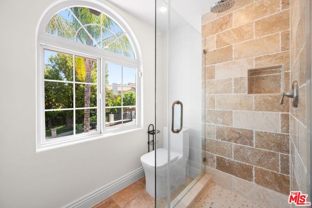 3856 Vista Linda Drive, Encino, CA 91316
