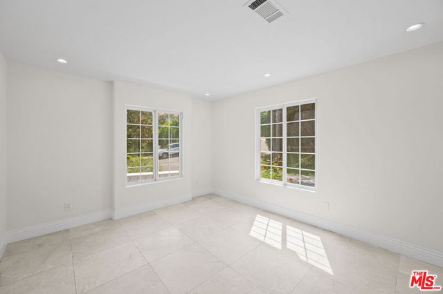 3856 Vista Linda Drive, Encino, CA 91316