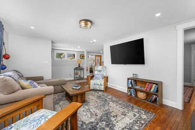 31 Chase Ln, Orleans, MA 02653