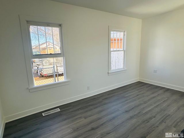 627 S Maine Street, Fallon, NV 89406
