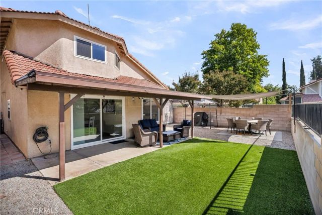 1105 W Victoria, Rialto, CA 92376