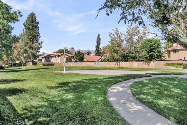 1105 W Victoria, Rialto, CA 92376