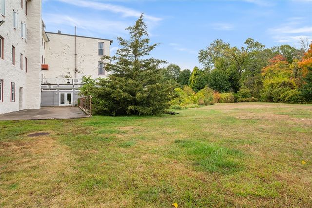 494 Woonasquatucket Avenue 101, North Providence, RI 02911