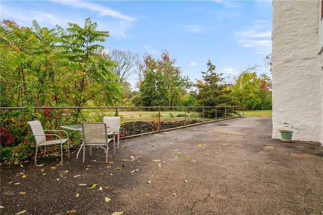 494 Woonasquatucket Avenue 101, North Providence, RI 02911