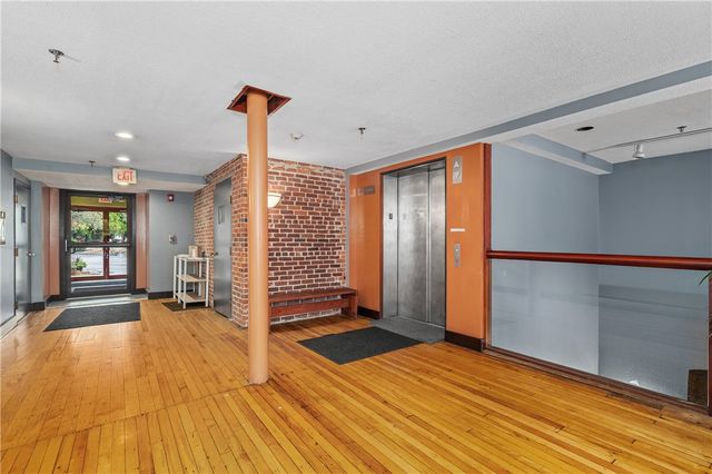 494 Woonasquatucket Avenue 101, North Providence, RI 02911