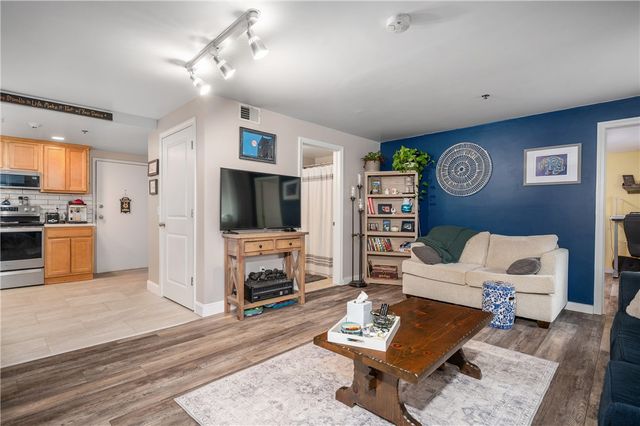 494 Woonasquatucket Avenue 101, North Providence, RI 02911