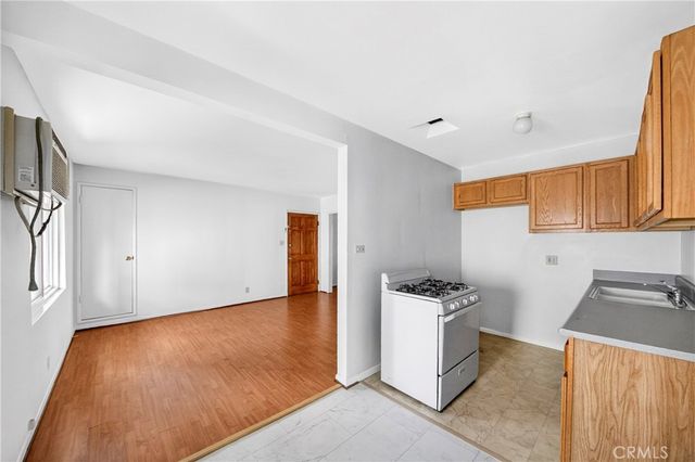 1053 S Oxford Avenue, Los Angeles, CA 90006