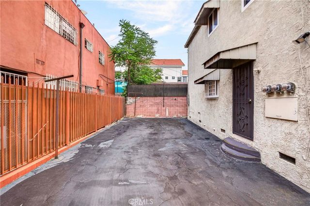1053 S Oxford Avenue, Los Angeles, CA 90006