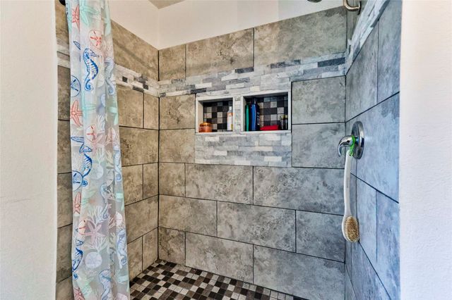 2201 Egyptian Way, Grand Prairie, TX 75050