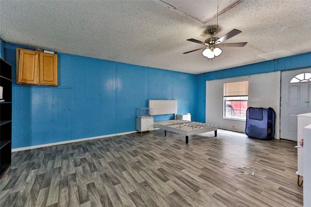 2201 Egyptian Way, Grand Prairie, TX 75050