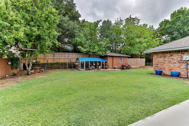 2201 Egyptian Way, Grand Prairie, TX 75050