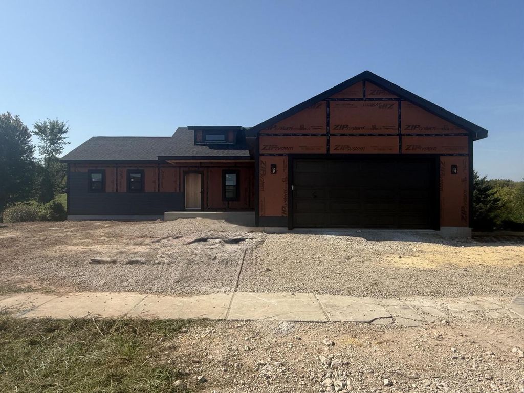 947 Berenschot TRAIL, Cedar Grove, WI 53013