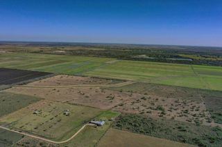 000 County Road 8, Guy, TX 77444