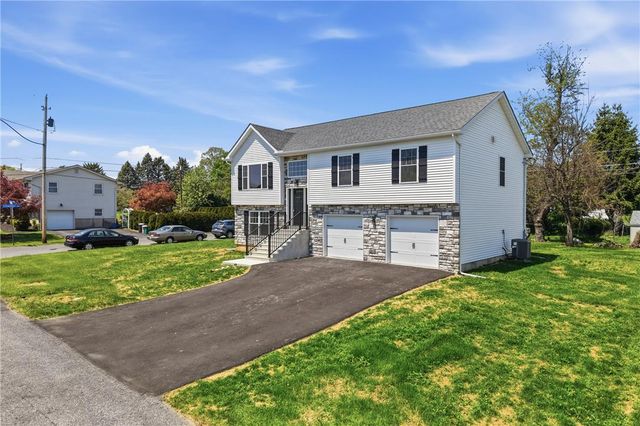 2905 Roosevelt Street, Bethlehem Twp, PA 18020