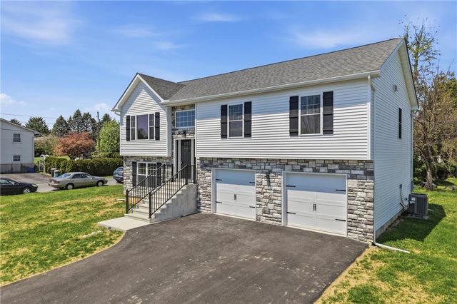 2905 Roosevelt Street, Bethlehem Twp, PA 18020