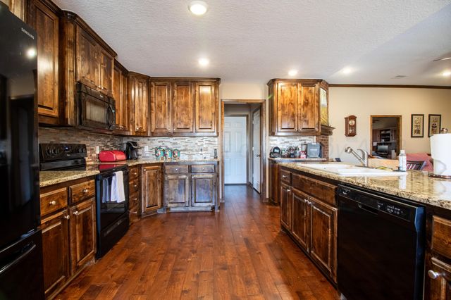 7500 ALBANY Drive, Amarillo, TX 79118