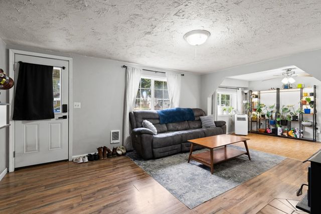 10508 E 15th Ave, Spokane Valley, WA 99206