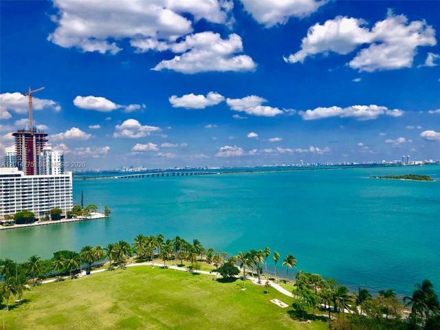 1800 N BAYSHORE DR 1605, Miami, FL 33132