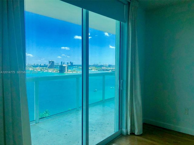 1800 N BAYSHORE DR 1605, Miami, FL 33132