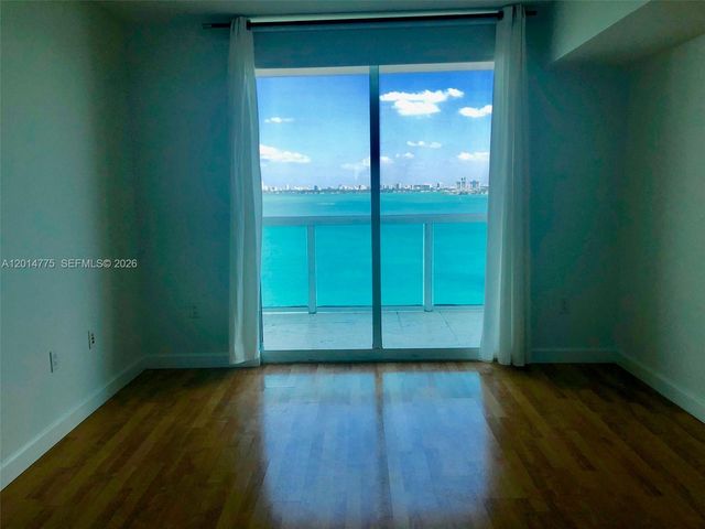 1800 N BAYSHORE DR 1605, Miami, FL 33132