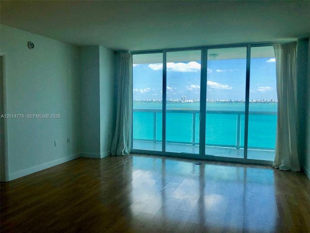 1800 N BAYSHORE DR 1605, Miami, FL 33132