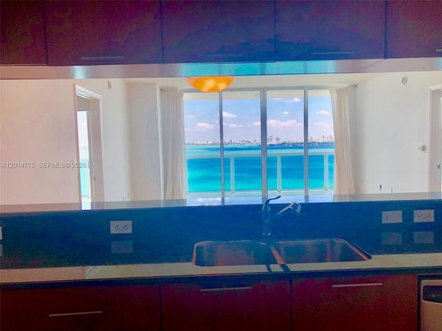1800 N BAYSHORE DR 1605, Miami, FL 33132