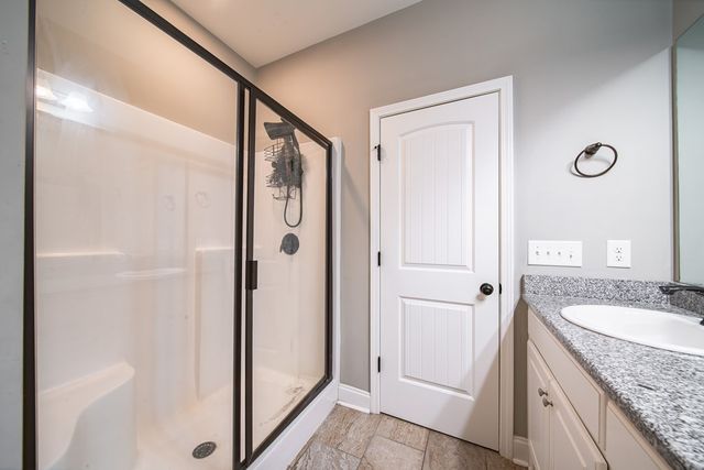 402 Lee Road 2203, Phenix City, AL 36870