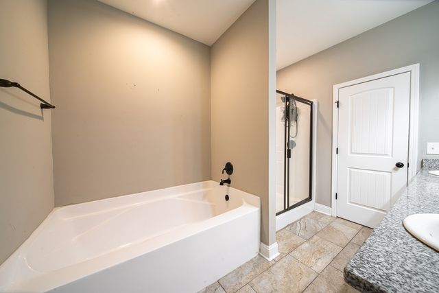 402 Lee Road 2203, Phenix City, AL 36870