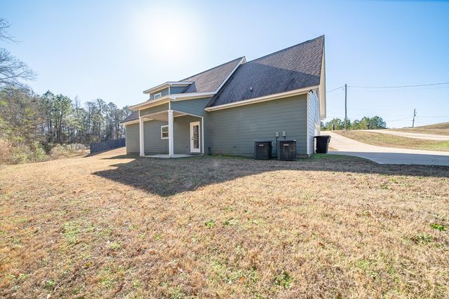 402 Lee Road 2203, Phenix City, AL 36870
