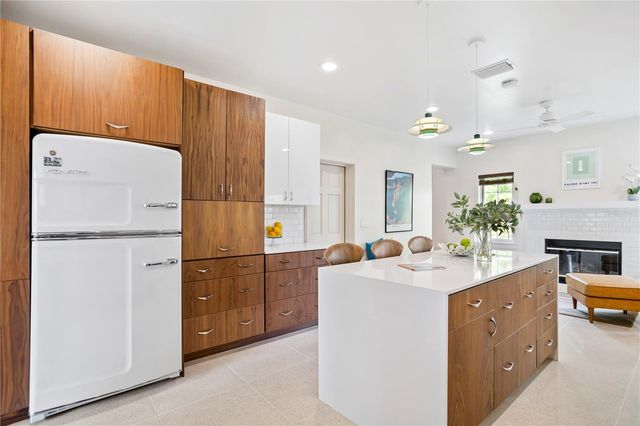2217 BREVARD ROAD NE, St Petersburg, FL 33704