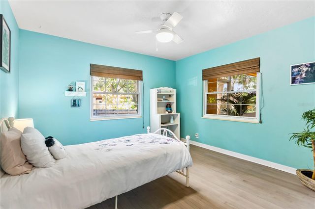 2217 BREVARD ROAD NE, St Petersburg, FL 33704