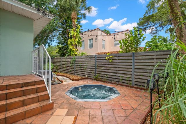 2217 BREVARD ROAD NE, St Petersburg, FL 33704