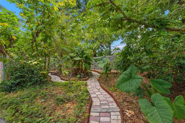 2217 BREVARD ROAD NE, St Petersburg, FL 33704