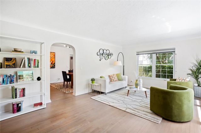 2217 BREVARD ROAD NE, St Petersburg, FL 33704