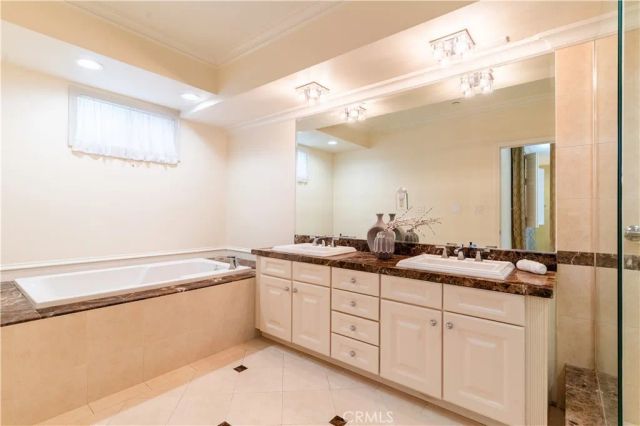 4533 Vista Del Monte Avenue 201, Sherman Oaks, CA 91403