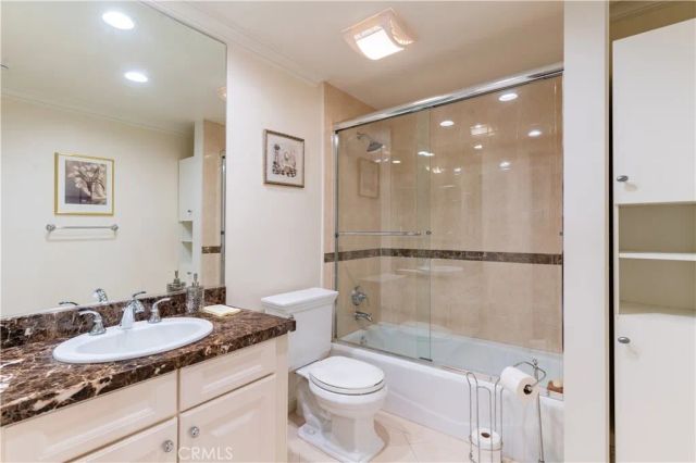 4533 Vista Del Monte Avenue 201, Sherman Oaks, CA 91403