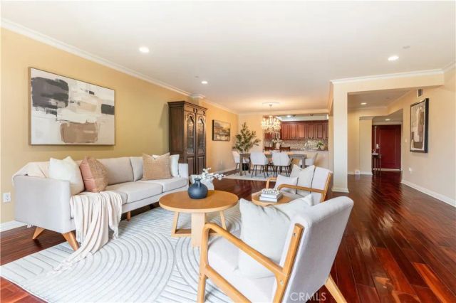 4533 Vista Del Monte Avenue 201, Sherman Oaks, CA 91403