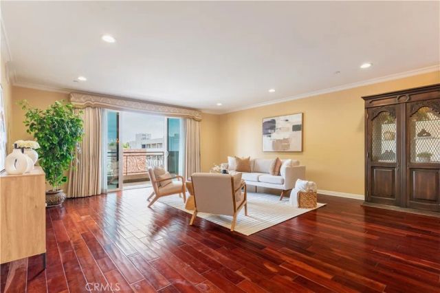 4533 Vista Del Monte Avenue 201, Sherman Oaks, CA 91403