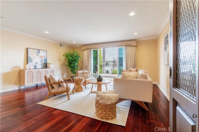 4533 Vista Del Monte Avenue 201, Sherman Oaks, CA 91403